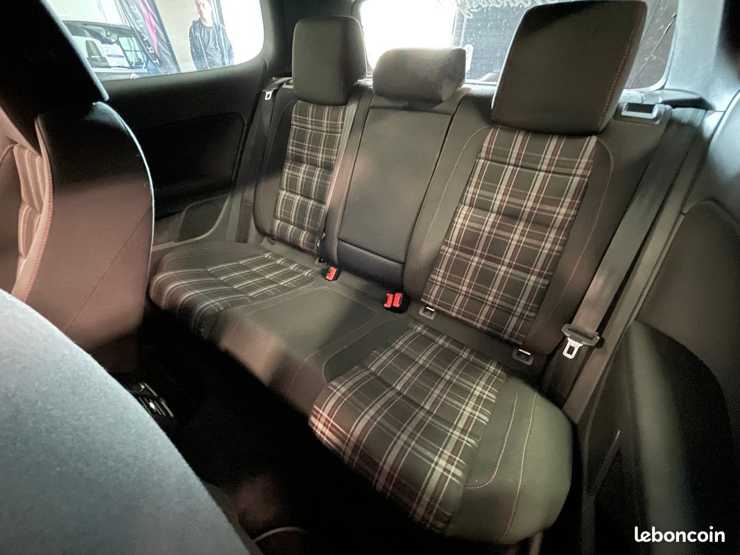 VOLKSWAGEN GOLF VI GTi 2.0 TSi 210 (image 11)