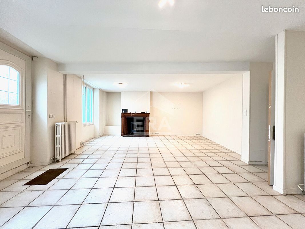 Maison 5 pièces 153 m² · à Voulx · 153 m² · 125 000 €