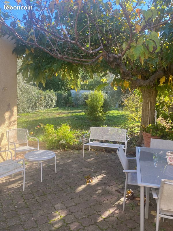 Maison 5 pièces 95 m² · à Saint-Étienne-du-Grès · 95 m² · 315 000 €