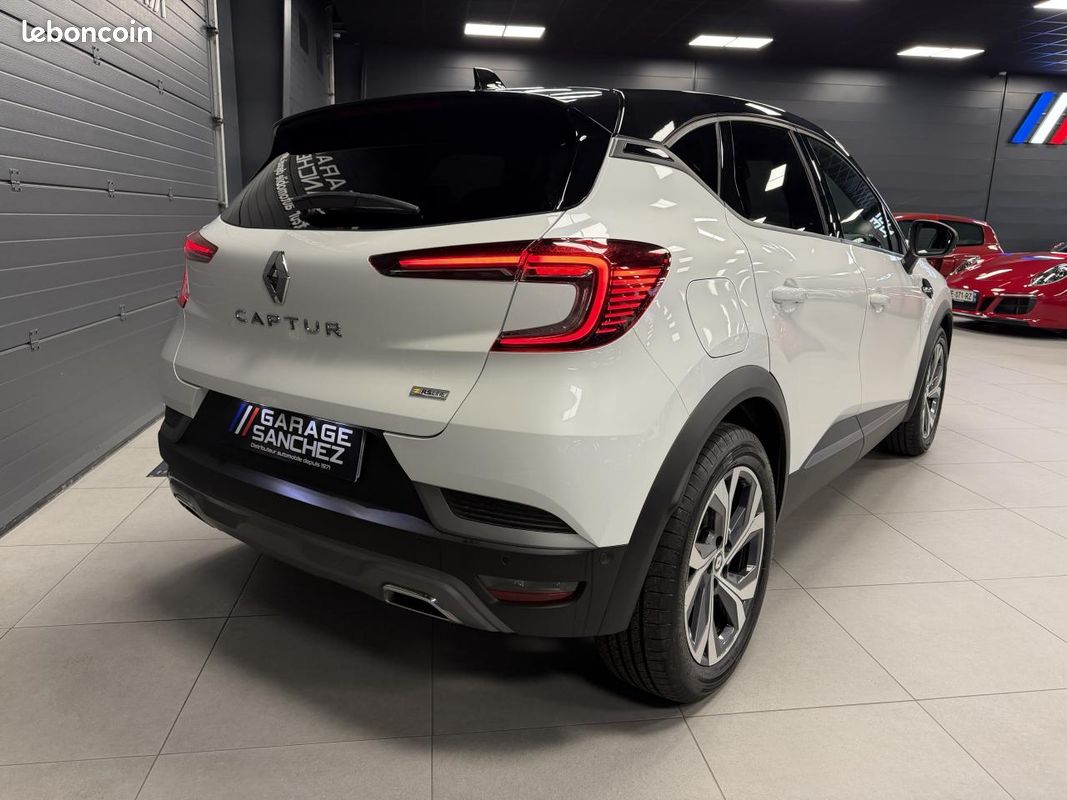 RENAULT CAPTUR RS Line 1.3L 160CV EDC -Garantie 12M-Toit ouvrant/Sono BOSE/Easy Park-Suivi Renault (image 3)