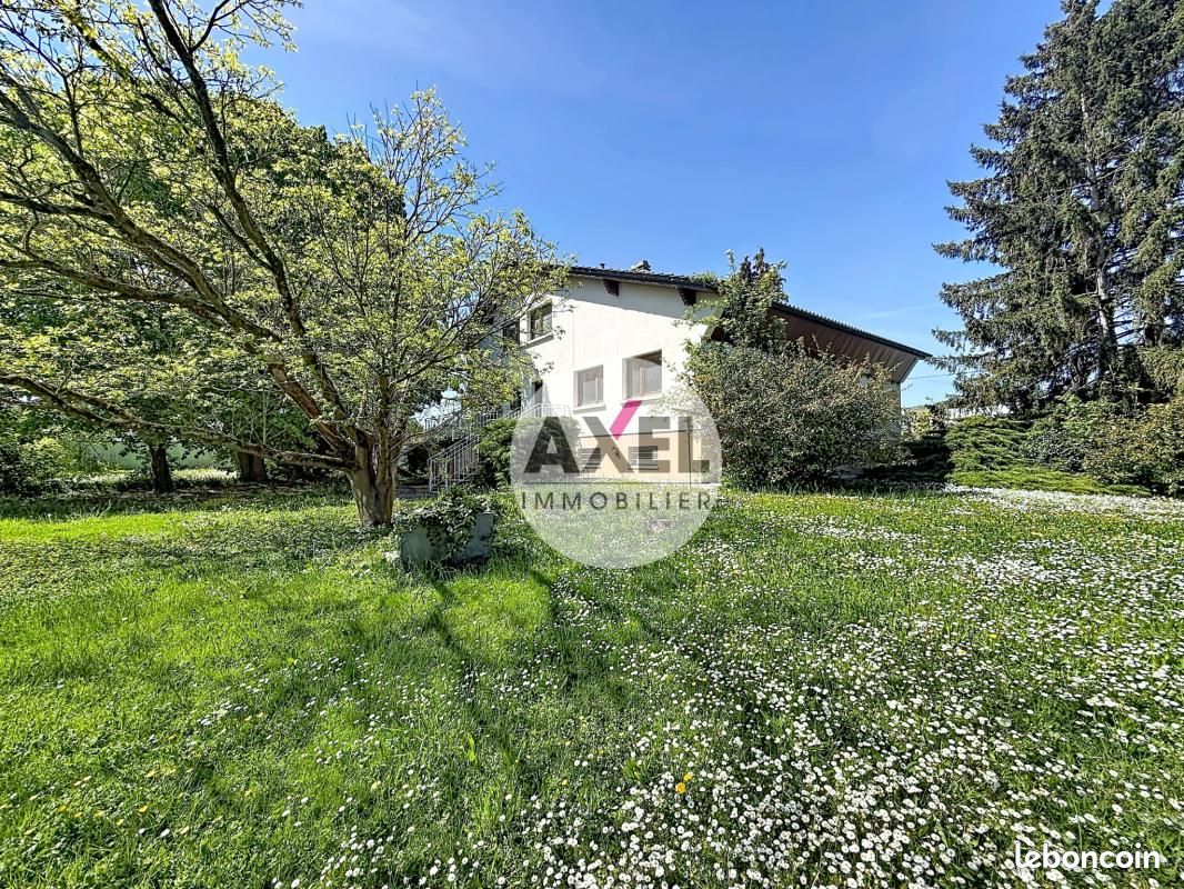Maison 9 pièces 205 m² · à Rouffach · 205 m² · 395 000 €