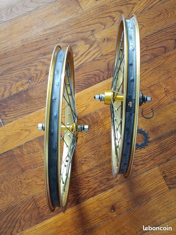 Roue Avant BMX Old School Araya 7c – 20 Pouces, Moyeu ACS Doré, 36 Trous, Années 80