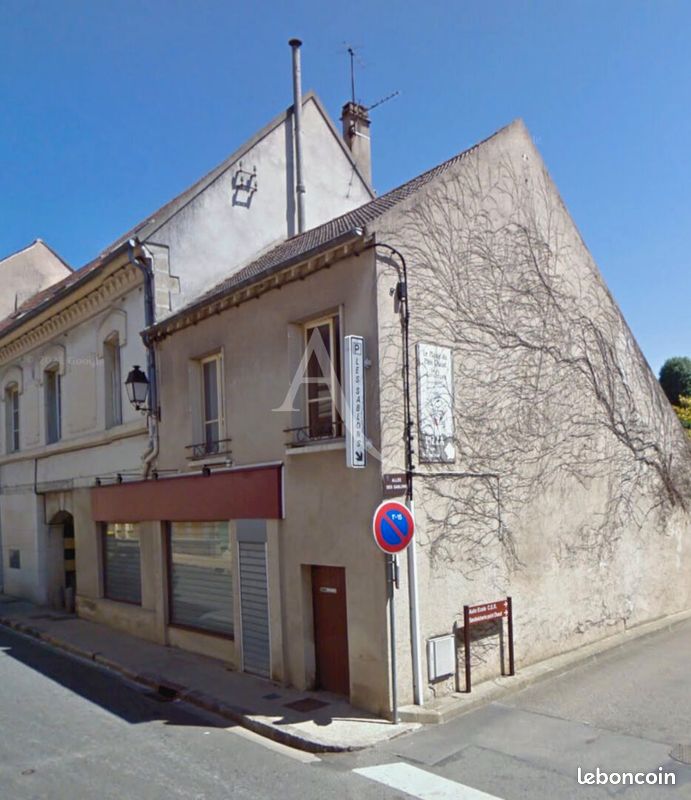 Immeuble 165 m² · à Marines · 165 m² · 316 990 €