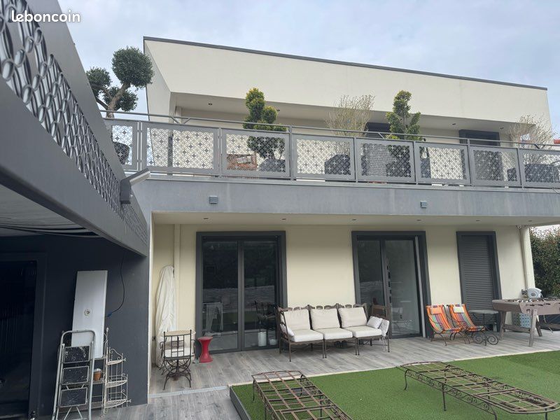 Maison 6 pièces 151 m² · à La Ciotat · 151 m² · 1 150 000 €