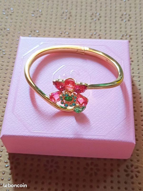 Bracelet Swarovski 'Fleur Passion' - Cristaux rouges étincelants (image 4)