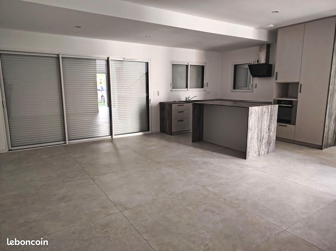 Maison a louer saint-sebastien-sur-loire - 5 pièce(s) - 130 m2 - Surfyn