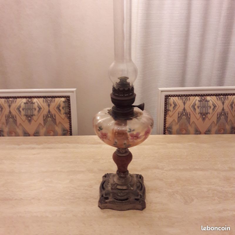 Lampe à Pétrole Ancienne En Verre – Décor Fleur, Vintage, Fonctionnement OK