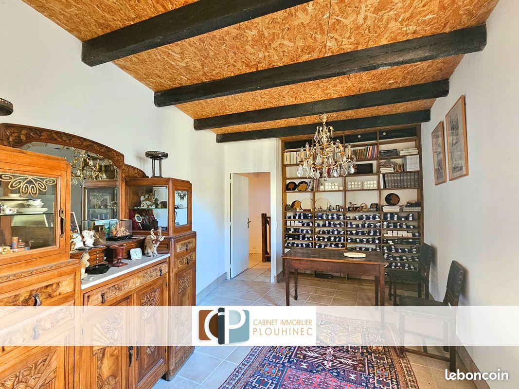 Propriété 7 pièces 216 m² (image 12)
