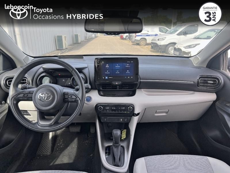 Toyota Yaris 116h Iconic 5p MY22 (image 22)