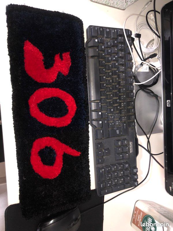 Tapis ordinateur 306 (image 1)
