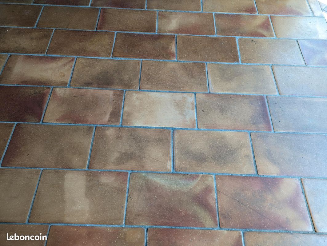 5.5 m2 carreaux + 3.6 m plinthes en terre cuite d’Espagne (image 11)
