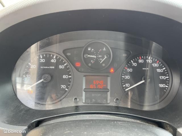Citroën Berlingo FOURGON 21 L2 BlueHDi 100 CONFORT (image 16)