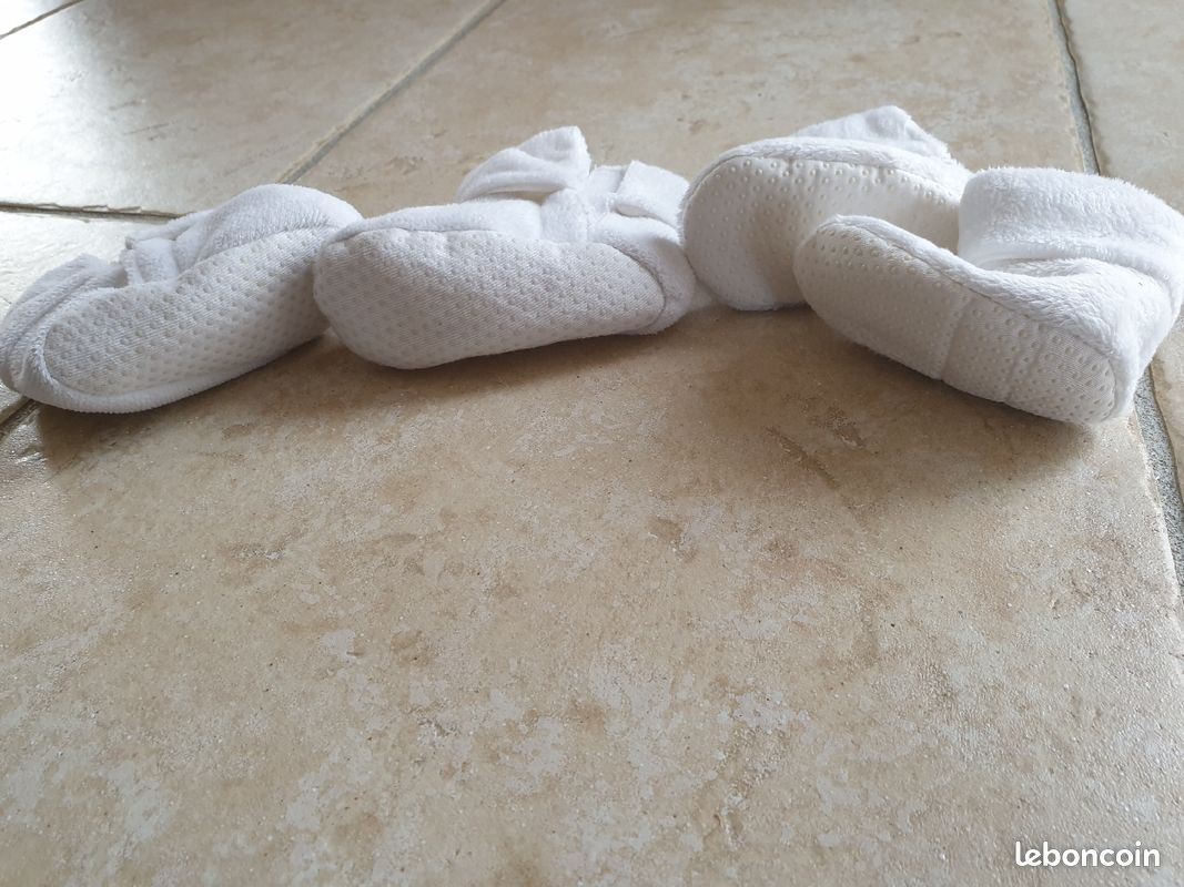 Lot de chaussons de naissance mixte fille garçon (image 4)