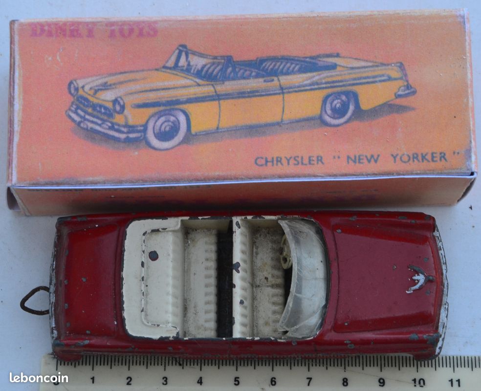 DINKY TOYS 24A CHRYSLER NEW YORK rouge made in france avec boite d'origine