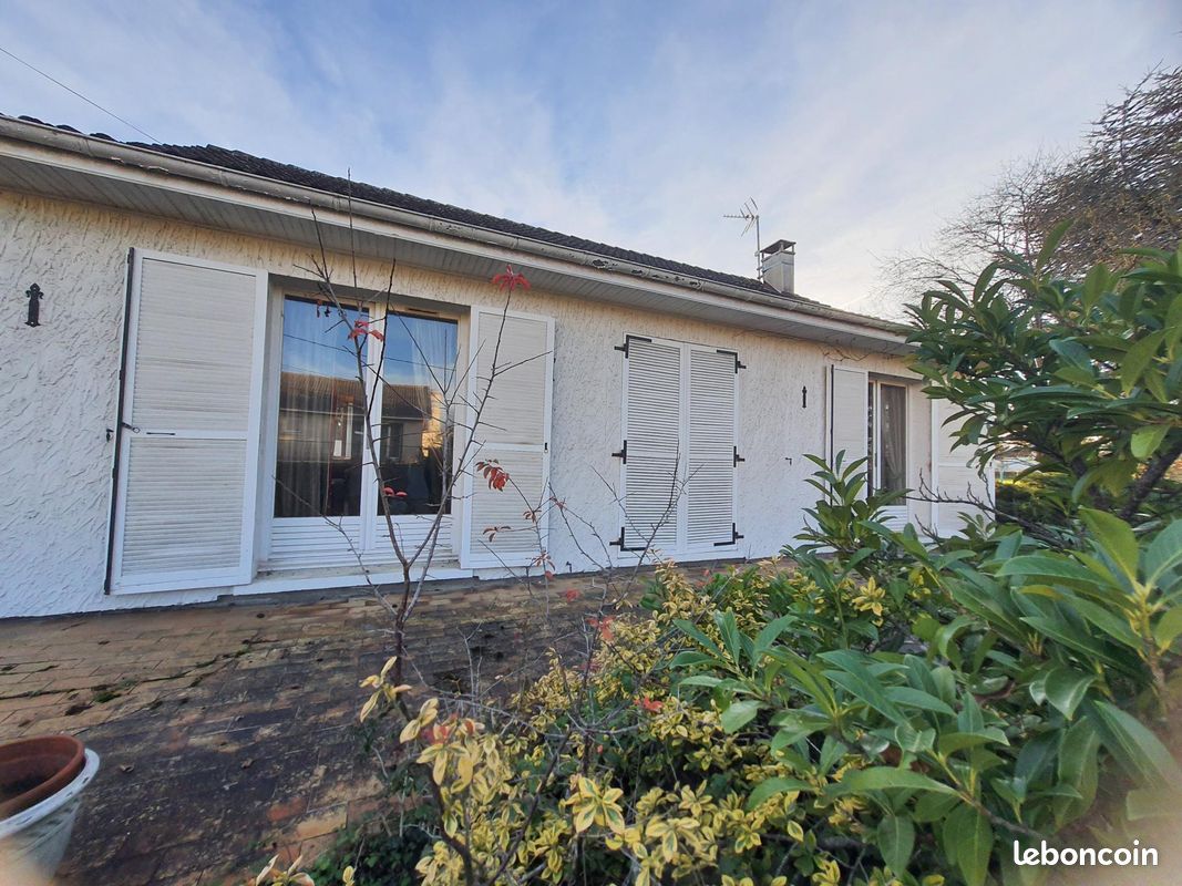 Maison 6 pièces 100 m² · à Domérat · 100 m² · 117 650 €