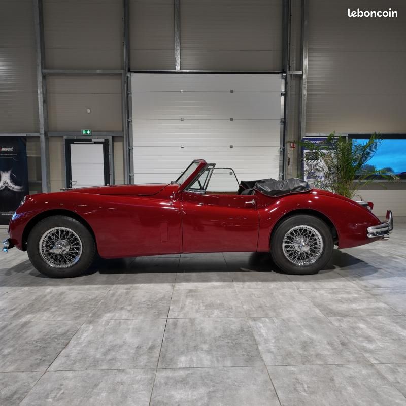 Jaguar XK 140 DHC (image 8)