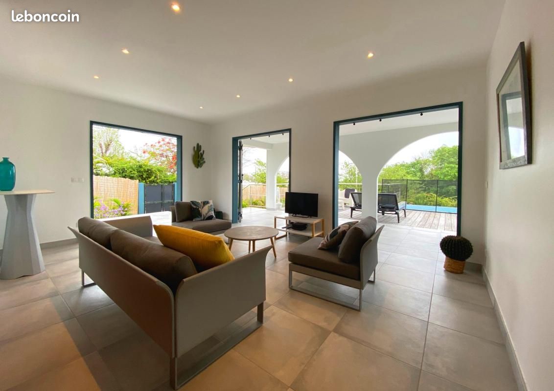 Maison 4 pièces 183 m² · à Le Diamant · 183 m² · 3 100 €/mois