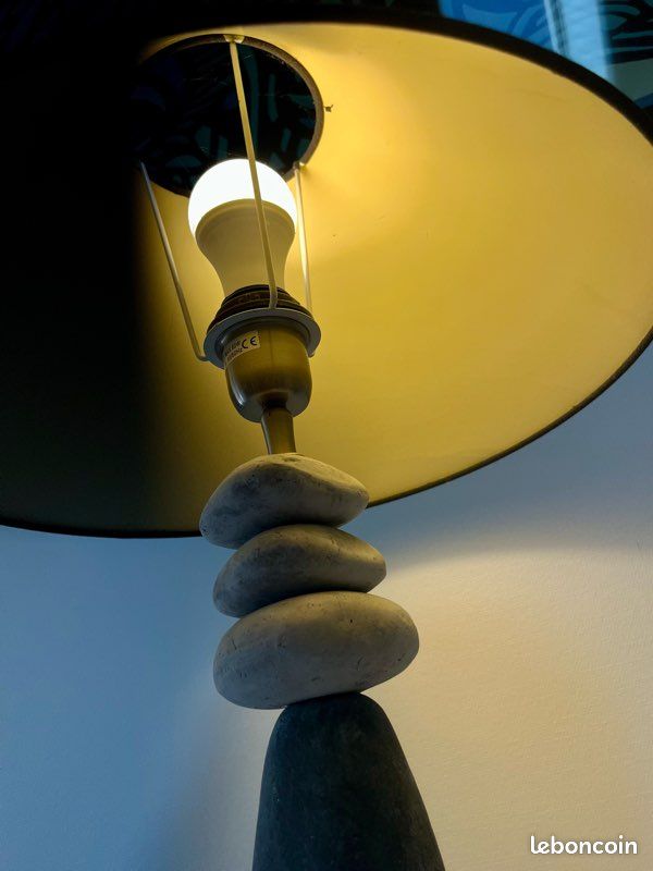 Lampe décorative de salon avec abat-jour gris (image 6)