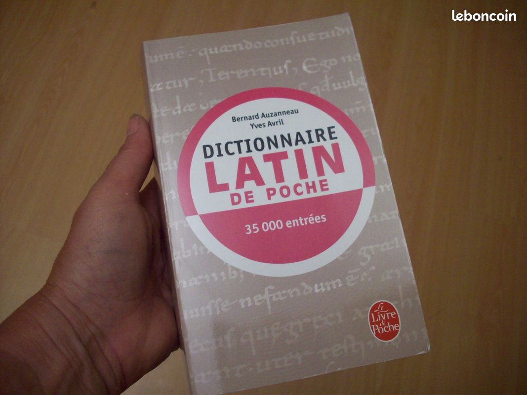 Dictionnaire de latin (image 1)