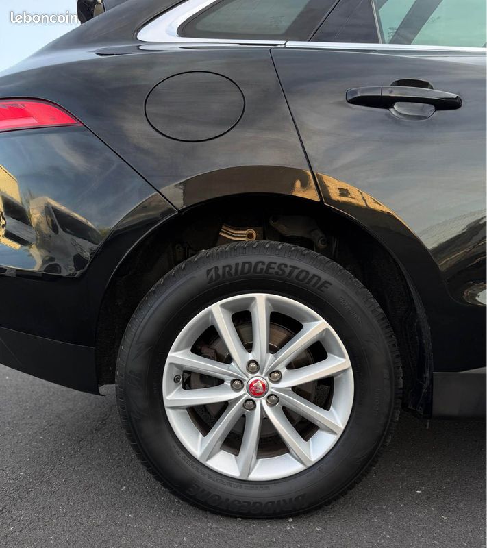 JAGUAR F-PACE - 3.0D - V6 - 300 ch - 4X4 - PORTFOLIO - GARANTIE 3 MOIS (image 11)
