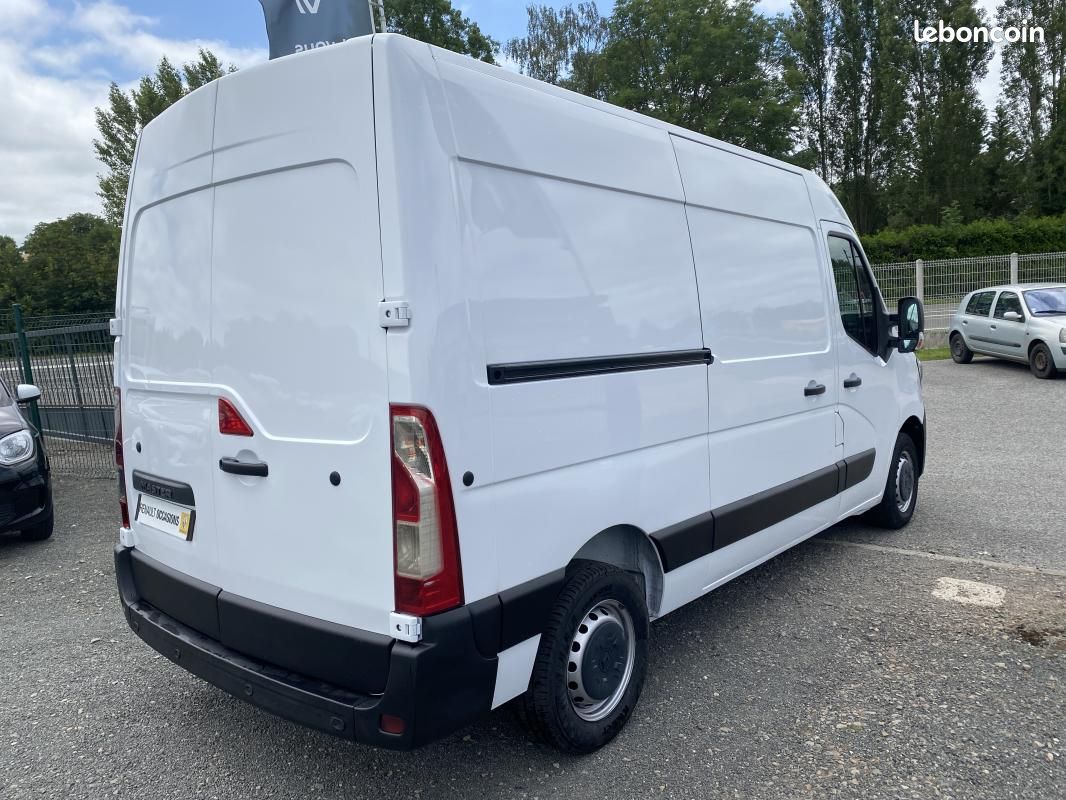 Renault Master III L2H2 BLUE DCI 135 CONFORT (image 3)