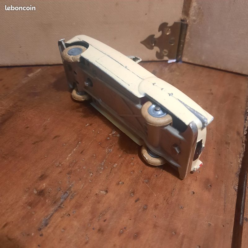 Solido Démontable. Camion Avec Son Moteur. Annees 50