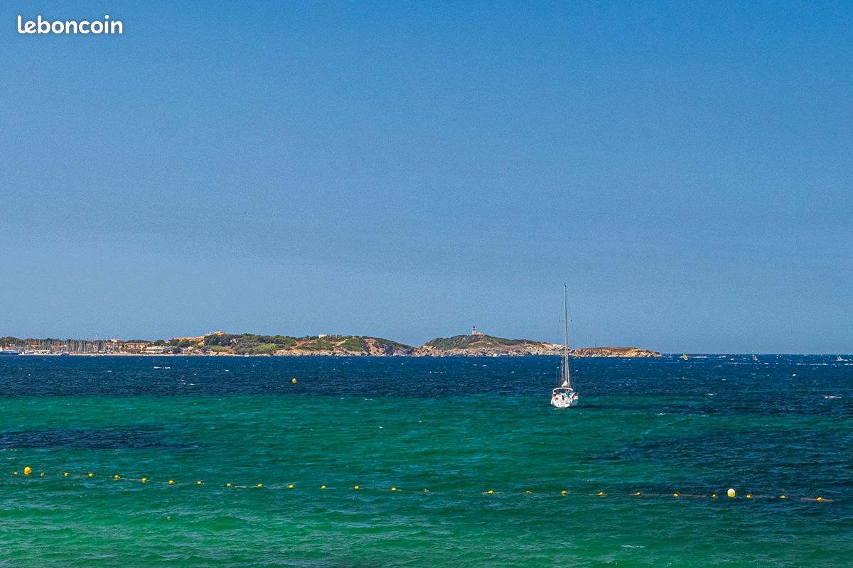 Maison 7 pièces 210 m² · à Six-Fours-les-Plages · 210 m² · 3 000 000 €