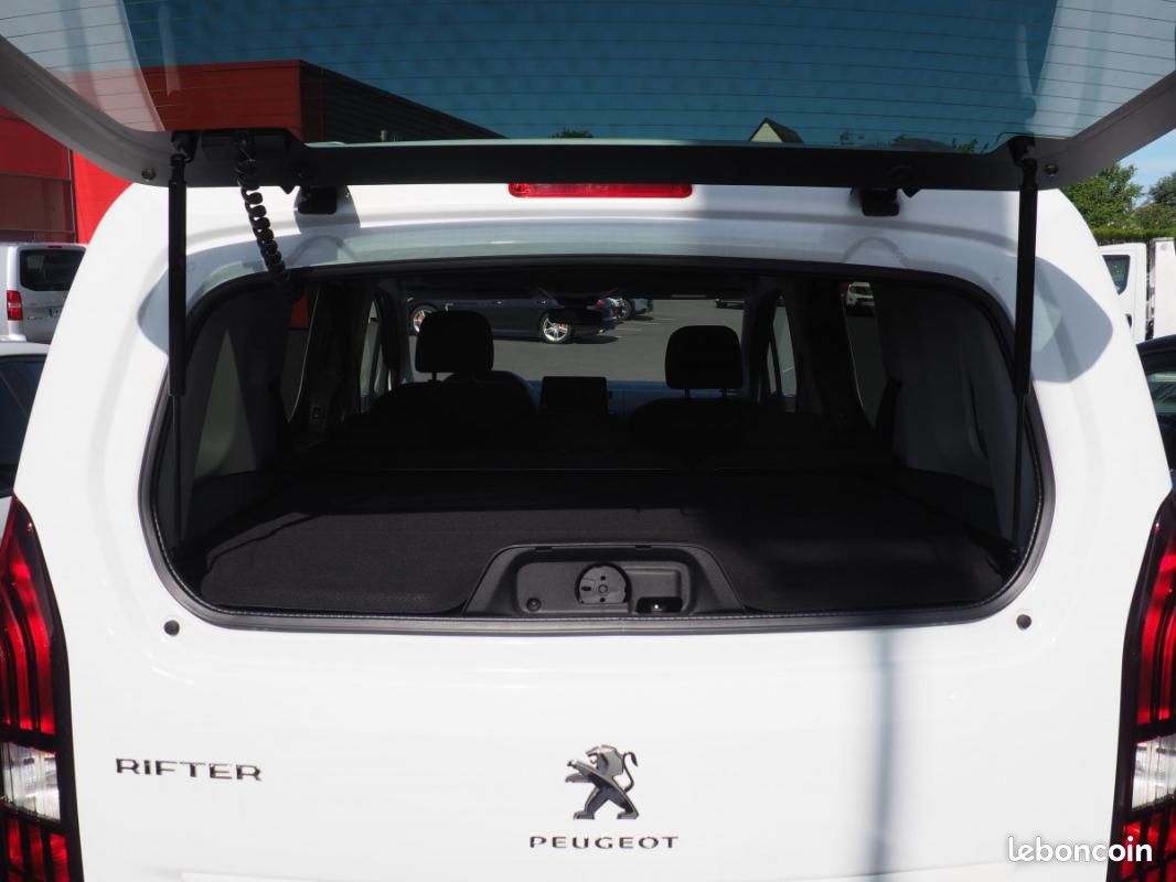 Peugeot Rifter BlueHDi 130 S&S Active (image 32)