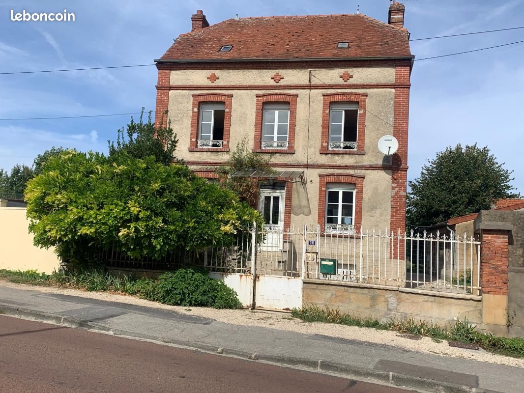 Maison 5 pièces 134 m² · à Crézancy · 134 m² · 184 000 €