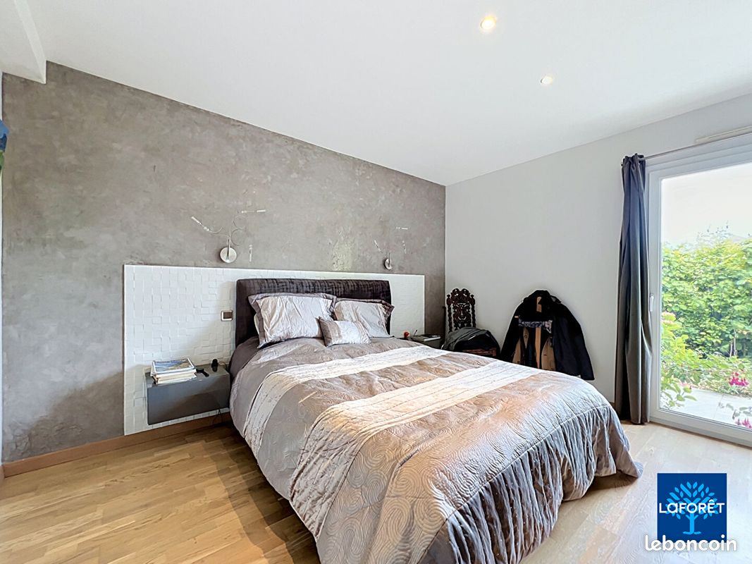 Maison 6 pièces 230 m² (image 8)