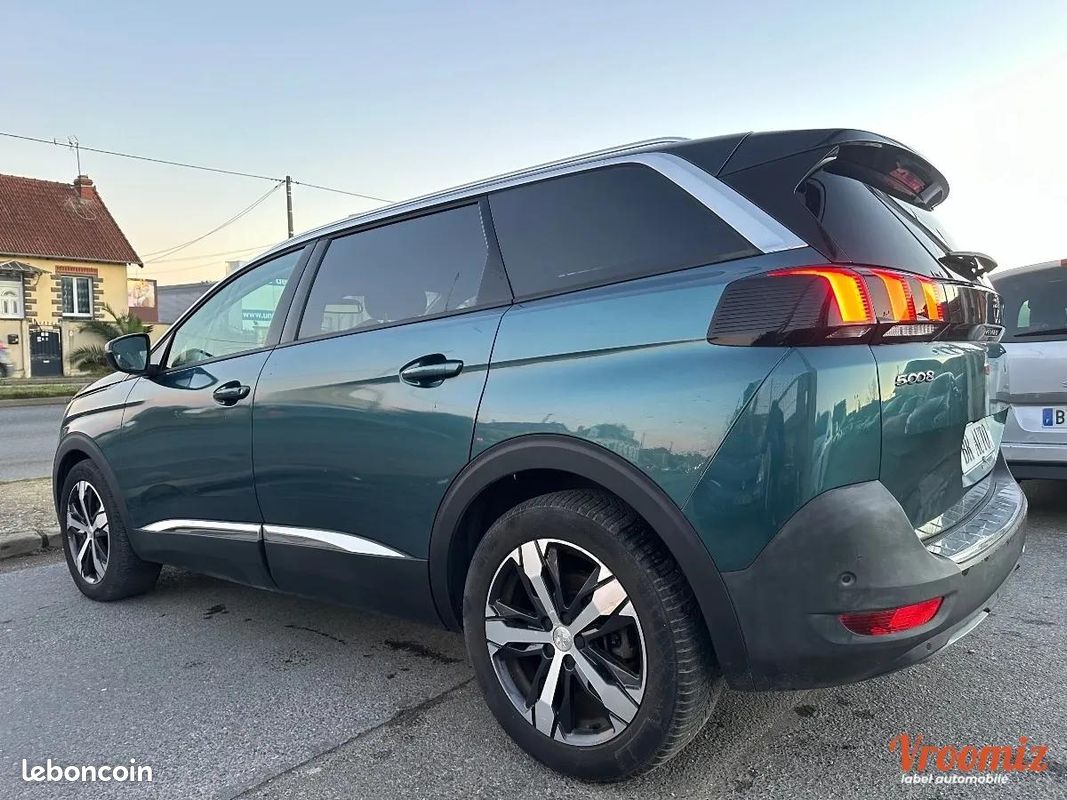 Peugeot 5008 1.2 PURETECH 130CH S&S ALLURE BVM6 (image 3)
