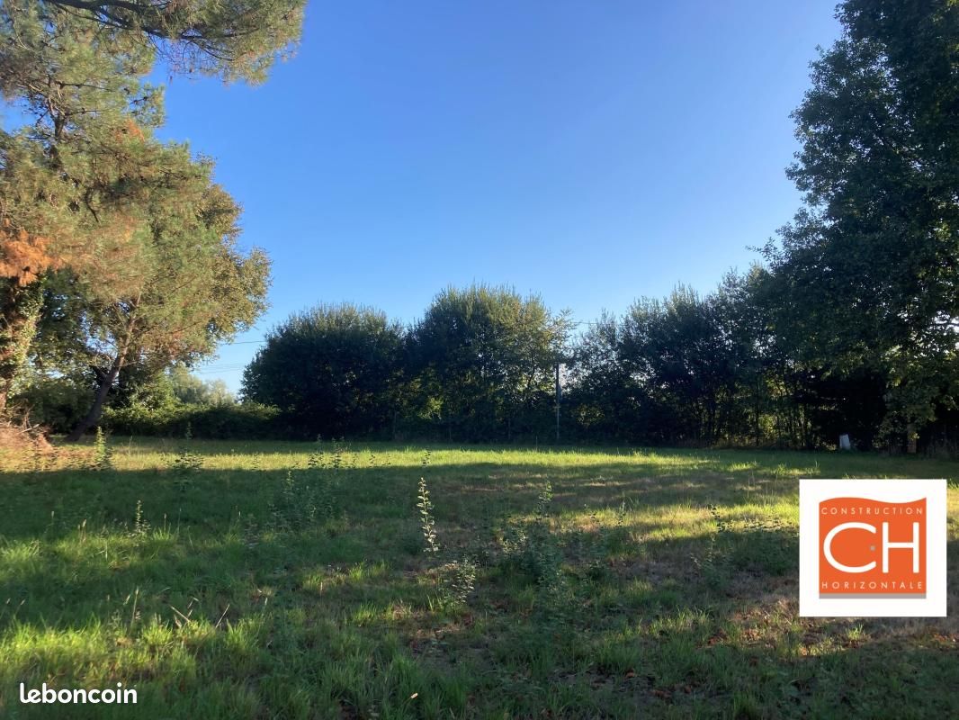Terrain 1 000 m² Saint Denis De Pile · à Saint-Denis-de-Pile · 60 000 €