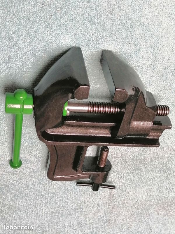 Pinces étaux et serre joints - Sarlat Outillage