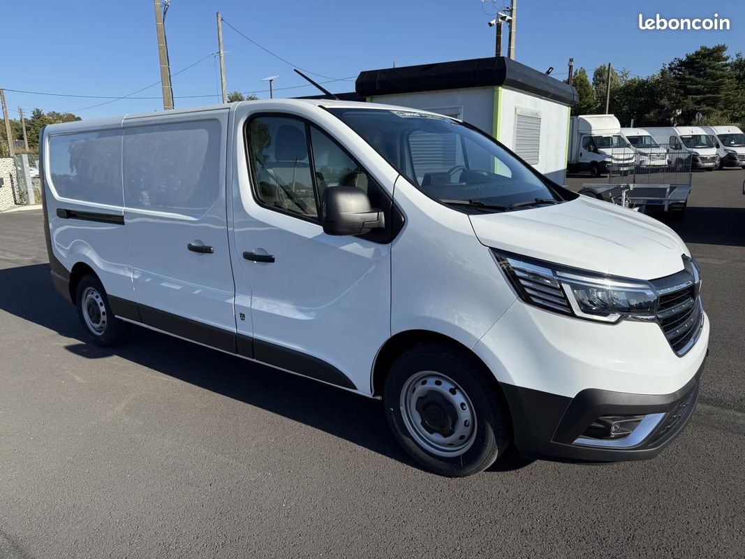 RENAULT TRAFIC L2H1 170CH BOITE AUTOMATIQUE STOCK DISPO prêt à partir - Achat direct ou lld (image 1)