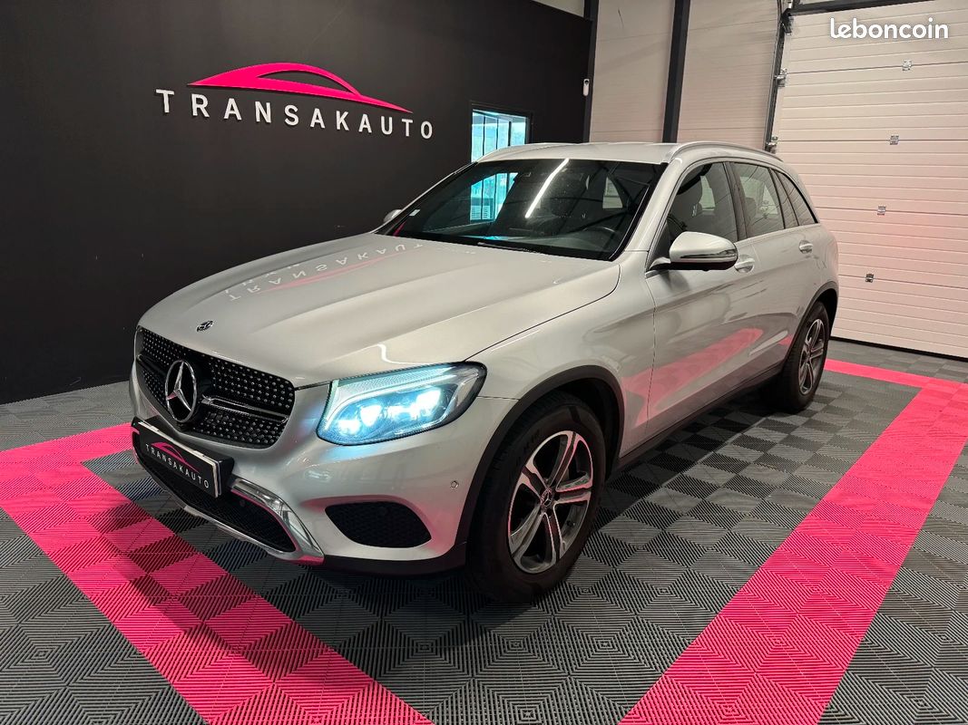 MERCEDES GLC 220 d 9G-Tronic 4Matic Sportline / SUIVI ENTRETIEN / PACK AMG / ATTELAGE / GARANTIE 12 MOIS (image 1)