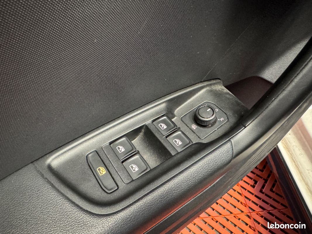 Audi a1 citycarver allstreet 1.0 30 tfsi 110 advanced s-tronic bva (image 18)
