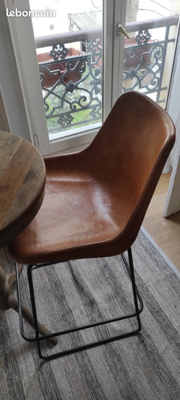 Chaises hautes des années 70 en cuir cousues main (image 2)