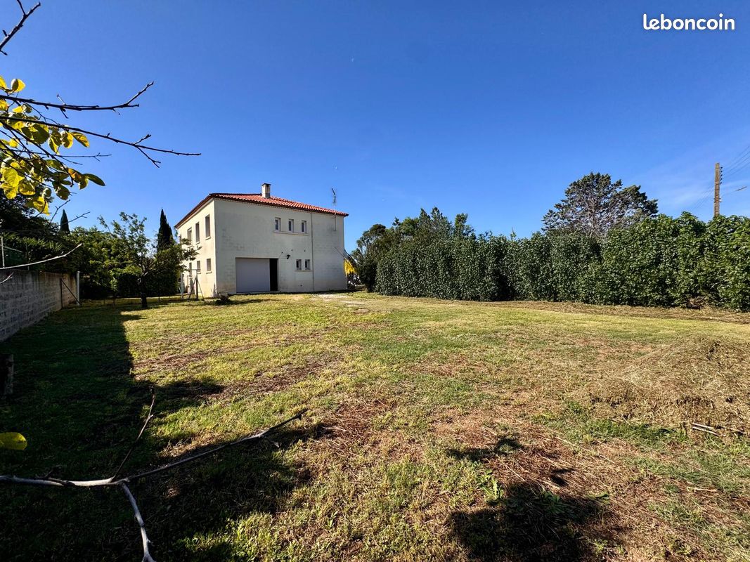 SAUVIAN – Terrain à bâtir 250 m² – Libre de constructeur – 105 000 · 105 000 €
