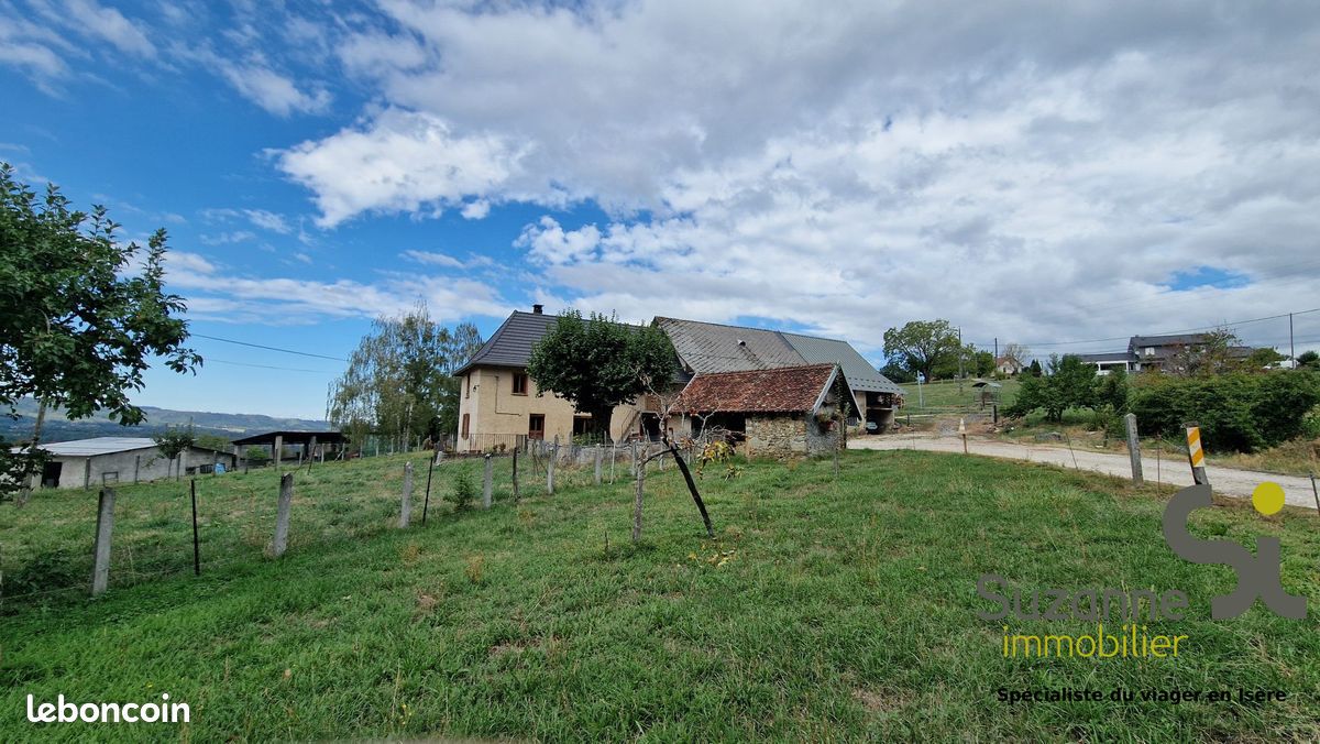 Maison 4 pièces 151 m² · à Saint-Béron · 151 m² · 37 850 €