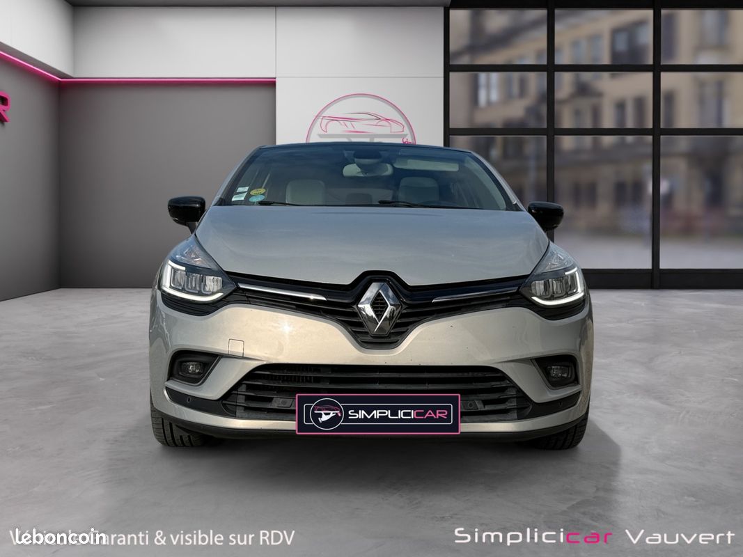 RENAULT CLIO 1.2 TCE 120 INITIALE PARIS 118Ch Sièges chauffants Système Bose Garantie 12 mois (image 8)
