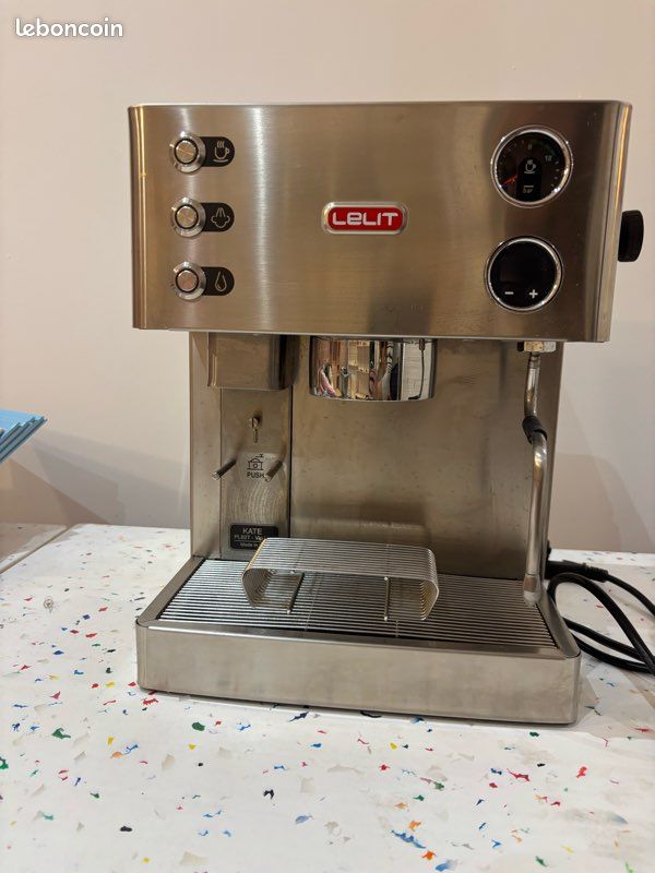 Machine expresso LELIT Kate PL82T avec moulin intégré (image 1)