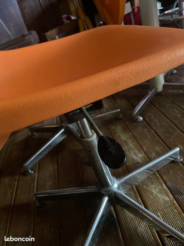 Table et chaises vintage (image 7)
