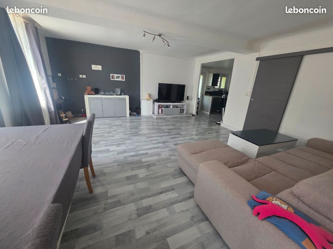 Maison 7 pièces 180 m² · à La Rivière-de-Corps · 180 m² · 240 000 €