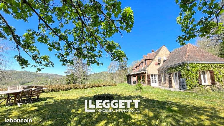 Maison 14 pièces 330 m²