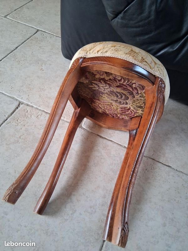 Fauteuil et tabouret (image 2)
