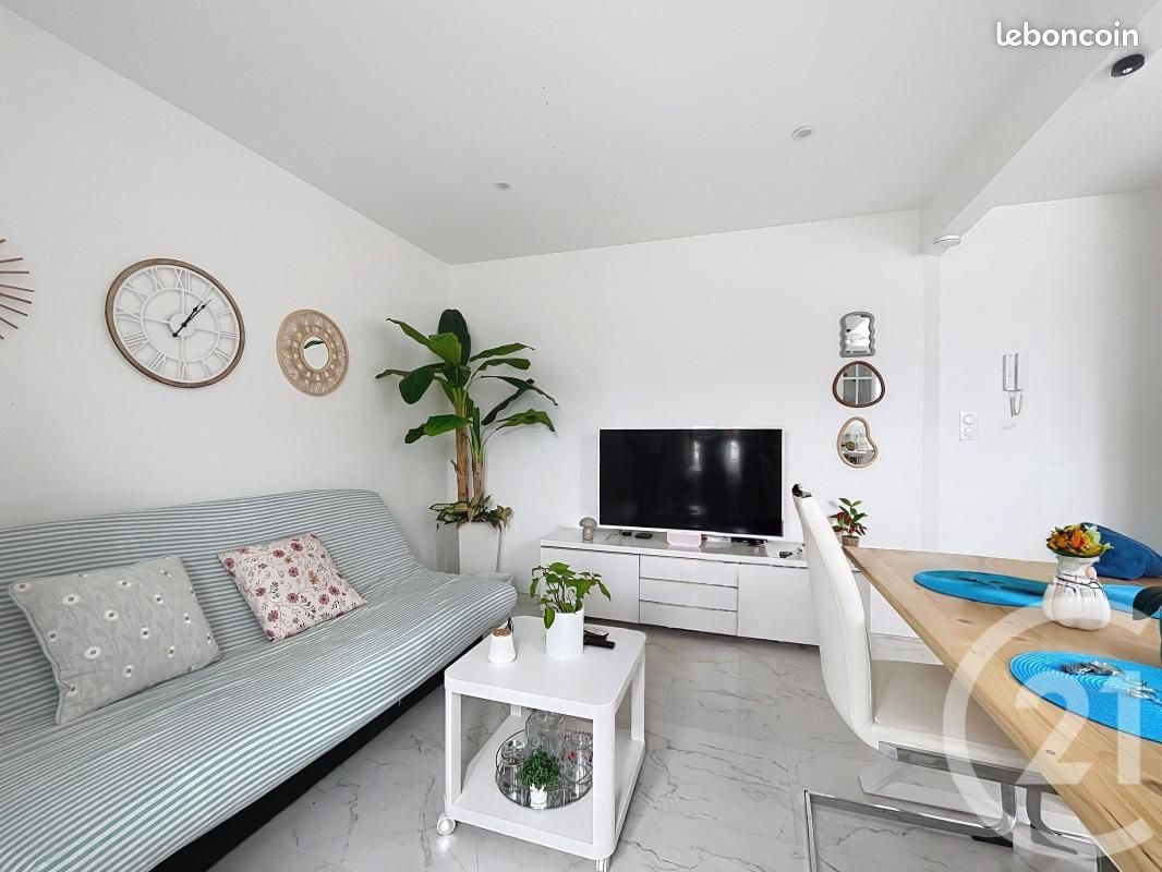 Appartement 3 pièces 43 m² · à Corbeil-Essonnes · 43 m² · 90 000 €