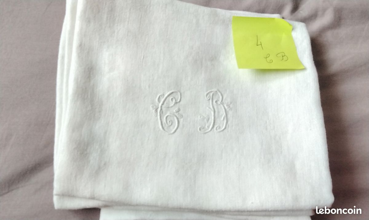 4 serviettes de table anciennes monogramme C B (image 1)