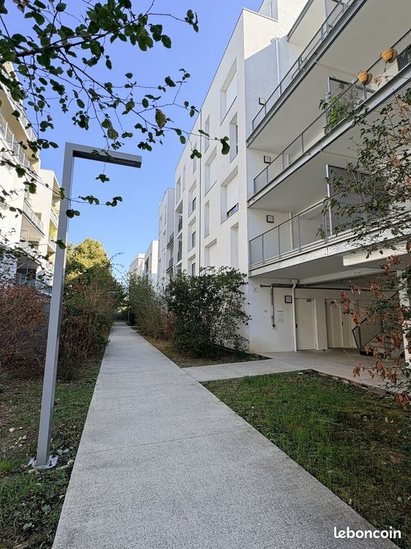 Appartement 2 pièces 42 m² · à Villeurbanne · 42 m² · 930 €/mois