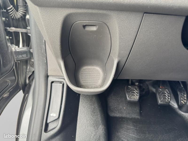 Ford Transit Custom Kombi 320 L2H1 2.0 EcoBlue 130ch mHEV Trend Business 7cv (image 24)