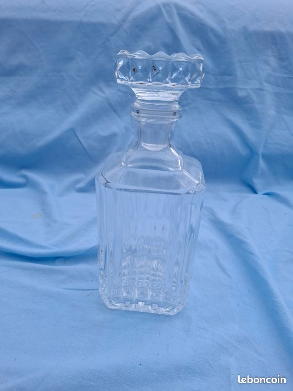 Belle carafe à whisky en cristal d'Arc (image 2)